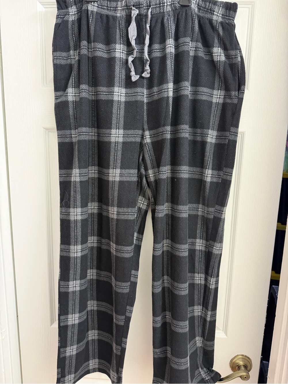 Men's Black & Gray Plaid Jogger Sweatpants with Drawstring Waist